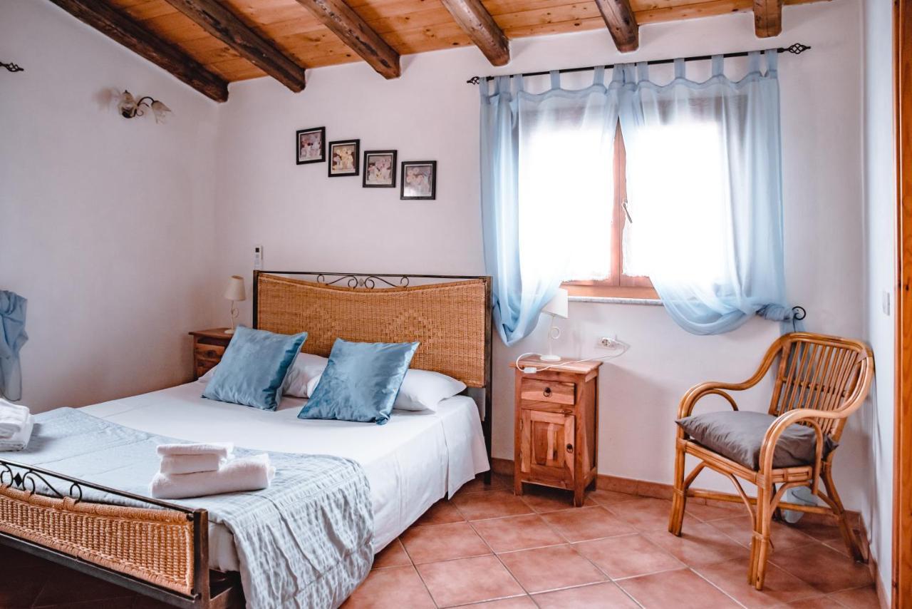 Sa Ruscitta Bed and Breakfast Sant'Antìoco Eksteriør billede