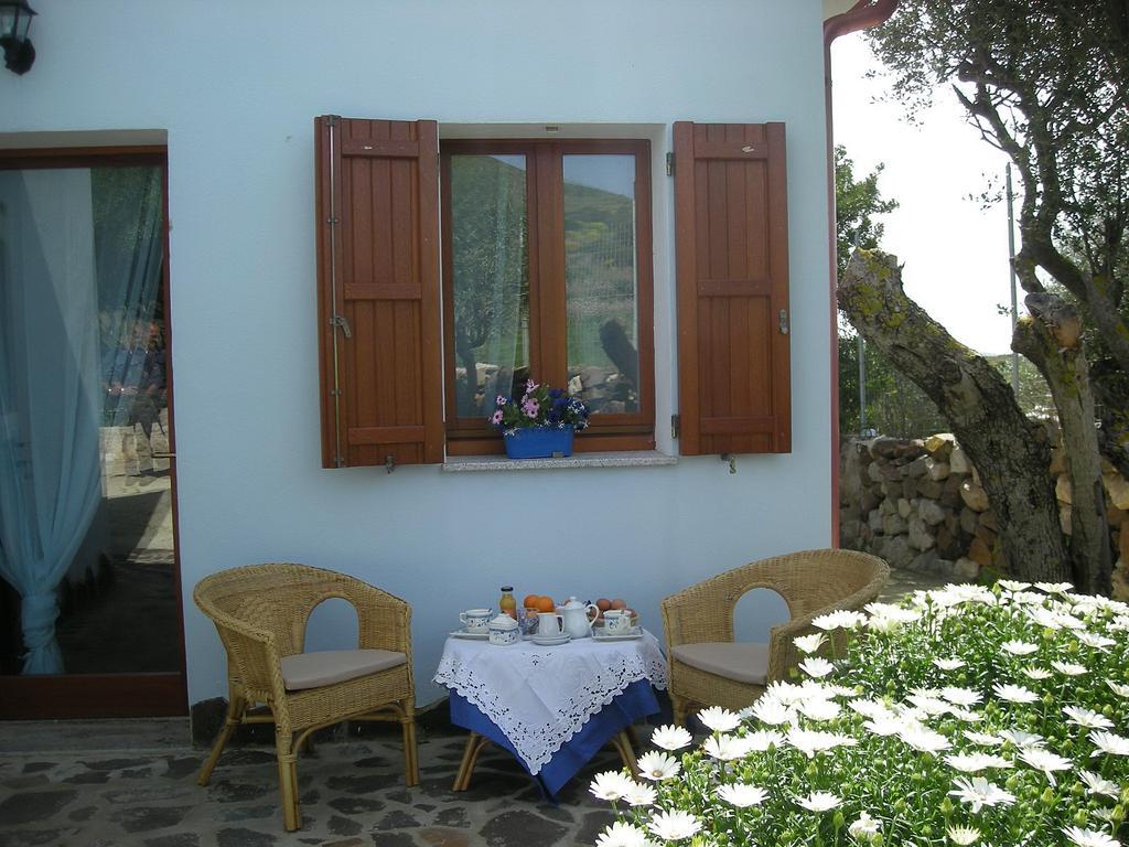 Sa Ruscitta Bed and Breakfast Sant'Antìoco Eksteriør billede
